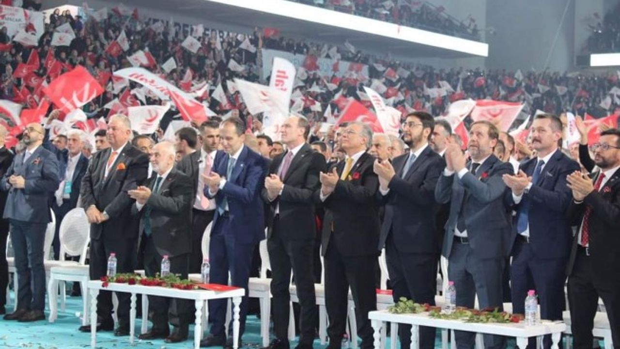 Fatih Erbakan, tekrar Yeniden Refah Partisi Genel Başkanı seçildi