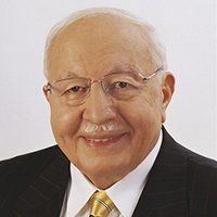 Necmettin Erbakan Kimdir?