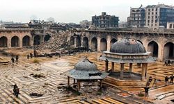 Halep' deki 11. yüzyıldan kalma Emevi Camii tanınmaz hale geldi