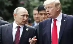 Putin'den Trump'a övgü dolu sözler: Hepsi sahibinin ayaklarına çöküp kuyruklarını sallayacak