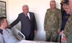 Bakan Göktaş, metan gazından zehirlenen askerleri GATA’da ziyaret etti