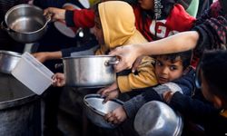 İnsanlık Gazze'de sınıfta kaldı! Açlıktan ölenlerin yarısından fazlası çocuk!