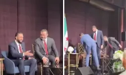 Şara'dan ABD'de alkış alacak hareket! Bakanına koltuk yerine sandalye verilince bakın ne yaptı?