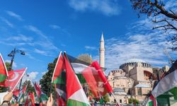 Ayasofya’dan Eminönü’ye Vicdan Yürüyüşü ve Türkiye’den Gazze’ye Dayanışma Mesajı