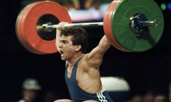 Time dergisine kapak olan ilk Türk sporcu: 'Cep Herkülü' Naim Süleymanoğlu!