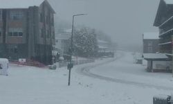 Uludağ'da kar kalınlığı 5 santimetreye ulaştı