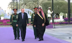 Erdoğan'ın Suudi Arabistan hamlesi İsrail'i panikletti: Yeni üçlü ittifak mı doğuyor?
