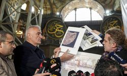 Bakan Ersoy: Ayasofya'da süreç devam ediyor, Sultanahmet'te çalışmalar tamamlandı