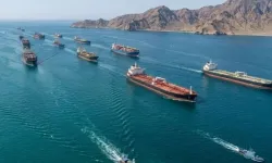 İran, Hürmüz Boğazı'ndan geçmenin ücretini belirledi