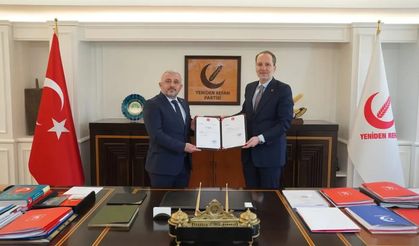 Yeniden Refah’ta Bayrak değişimi: Hüseyin Gürsoy İl başkanı