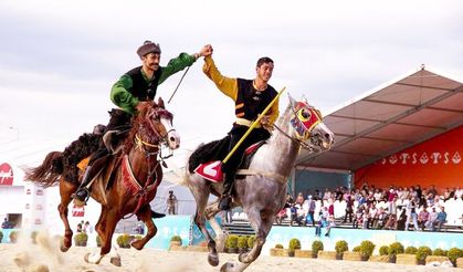 Dünyanın dört bir yanından binlerce kişi katıldı! 7. Etnospor Kültür Festivali başladı