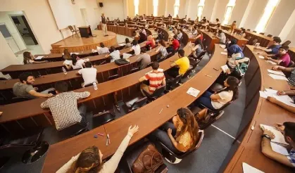 Üniversitelerde sistem tamamen değişiyor! Artık 'ustalar' da ders verecek