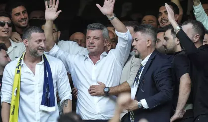 Fenerbahçe'nin yeni başkanı Sadettin Saran oldu!