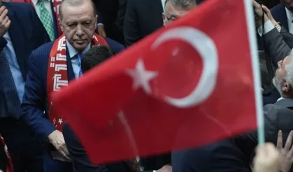 Cumhurbaşkanı Erdoğan, grup toplantısına milli takımı tebrikle başladı
