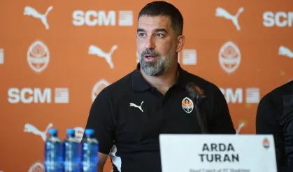 A Millî Takım'da Arda Turan Formülü: TFF'den Çifte Görev Teklifi
