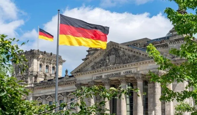 Almanya'da yeni sınır kontrol sistemi: Biyometrik" dönem başlıyor