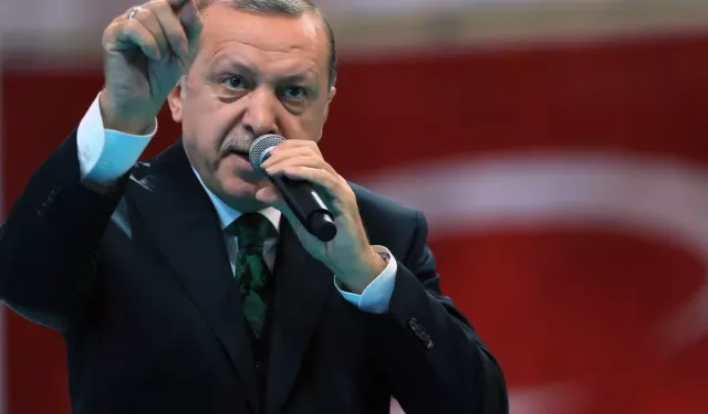 Erdoğan: Elebaşının ölmesiyle birlikte FETÖ'de iç tartışmalar ve çözülmeler hızlandı