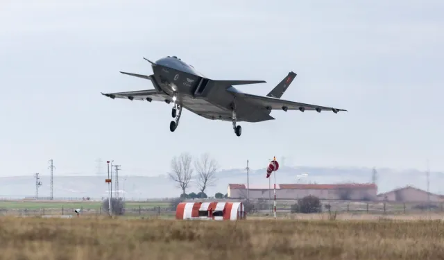 KIZILELMA’NIN İLK SİLAHLI UÇUŞU: TOLUN ENTEGRASYONUYLA “TARİHİ” ATILIM