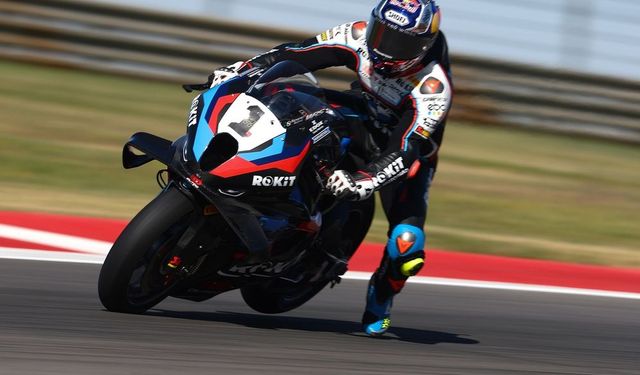 Toprak Razgatlıoğlu, Superbike İspanya ayağının ilk yarışını kazandı!