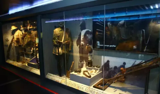 Çanakkale Savaşları Mobil Müzesi, Bakü'de ziyarete açıldı