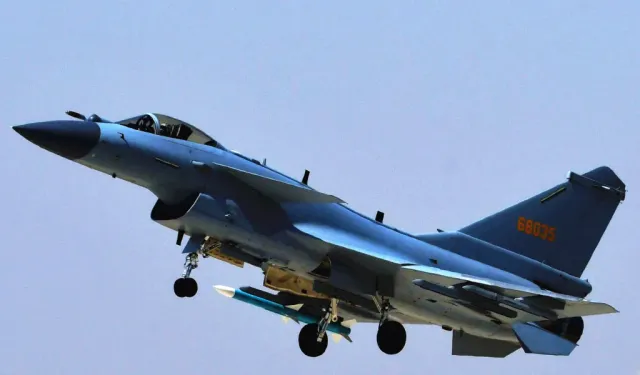 Endonezya, Çin'den 42 Chengdu J-10C savaş uçağı satın alacak