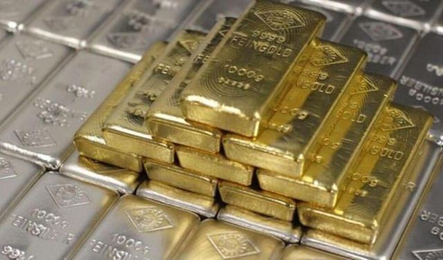 Yatırımcısına büyük kazanç: Gümüş yüzde 12,5 ile altını solladı!
