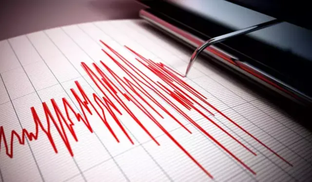 Balıkesir sabaha doğru 4,4 büyüklüğünde depremle sallandı