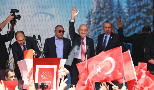 Kılıçdaroğlu 2,5 yıl sonra ilk kez Genel Merkez'de! 'FETÖ talimatıyla kumpas kurdular'