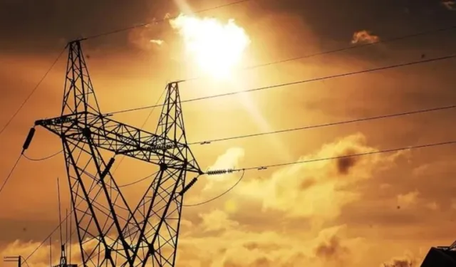 İstanbul'un 22 ilçesinde 9 saatlik elektrik kesintisi
