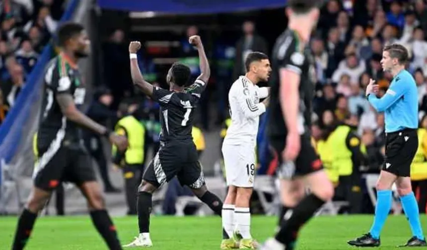 Real Madrid'e 90+3'te tarihi darbe! Devler Ligi'ne veda etti