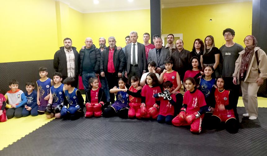 Eyüp Şampiyon Spor Kulübü Yeni Yerinde Coşkulu Bir Törenle Açıldı