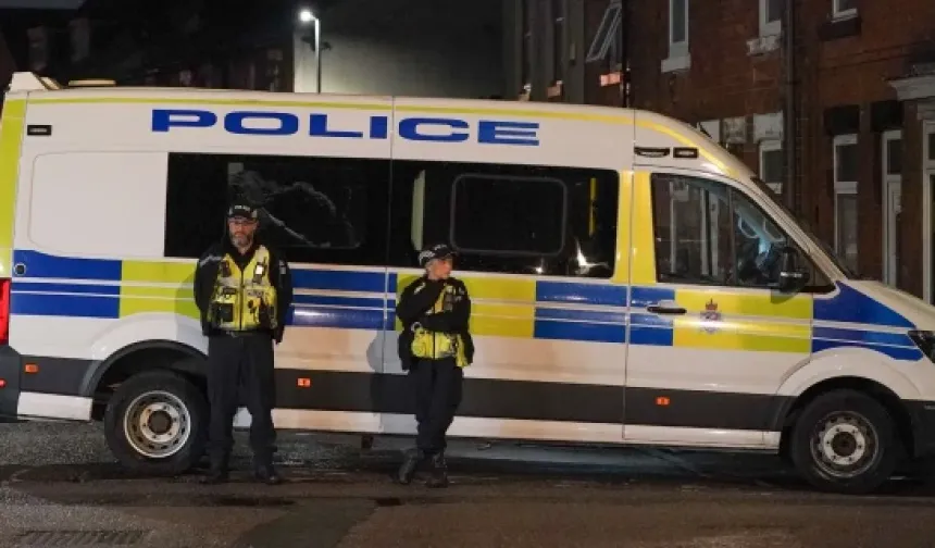 İngiltere'de kırmızı alarm! 'Bomba var' istihbaratı sonrası 200 ev boşaltıldı