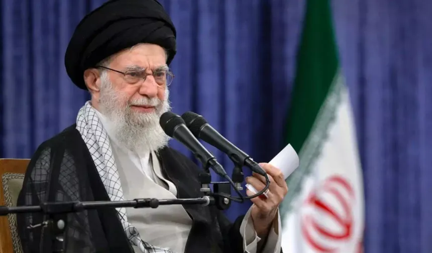 Hamaney'in Danışmanı Ali Şemhani : Herhangi bir saldırıya yanıtımız Tel Aviv'in kalbine ulaşır