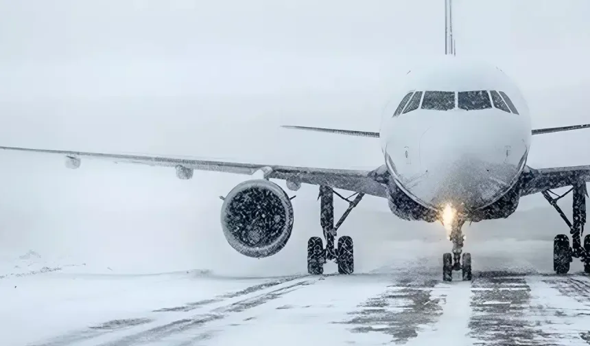 İstanbul'da kar alarmı: Ajet ve Pegasus seferleri iptal etti!