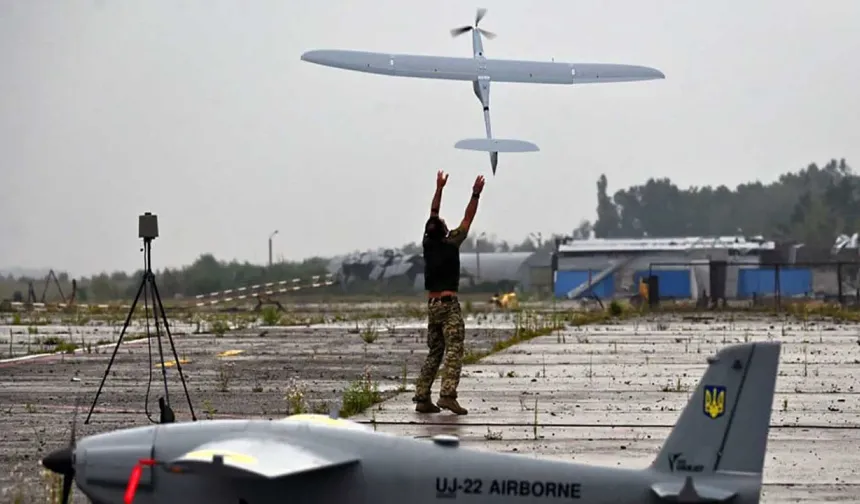 Ukrayna'nın etinden sütünden faydalanıyorlar! Savaş verileri şeytani şirkete gidiyor