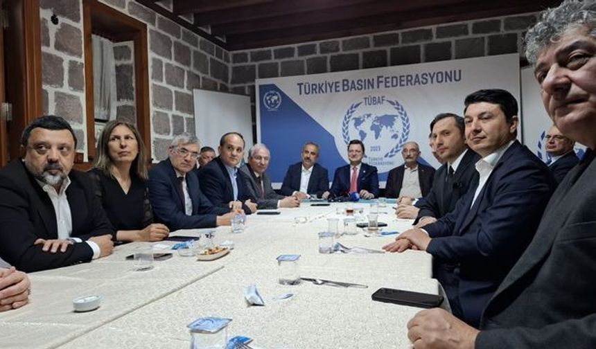 AK Parti Genel Başkan Yardımcısı Yerebakan: Önümüzdeki 6 yılda Türkiye'deki doktor sayısı 350 bine ulaşacak