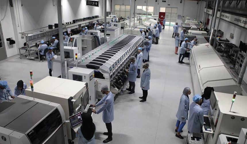 Teknoloji devi Foxconn üretim üssünü İstanbul'a taşıyor