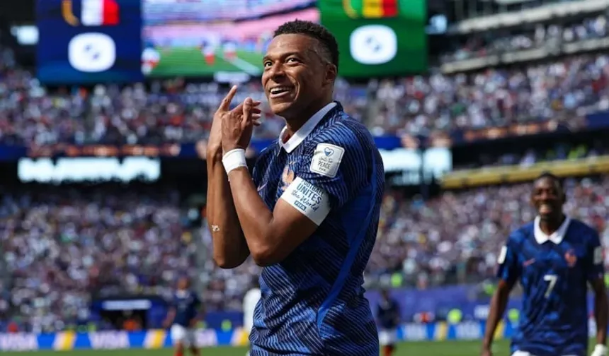 Kylian Mbappe, Fransa'nın en golcü ismi oldu