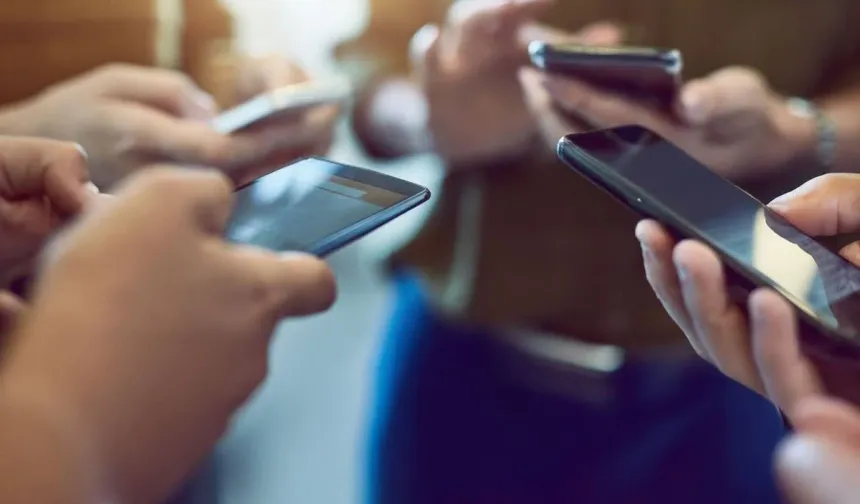 Telefonunuzdaki bu uygulamayı hemen silin! Milyonlarca kez indirildi