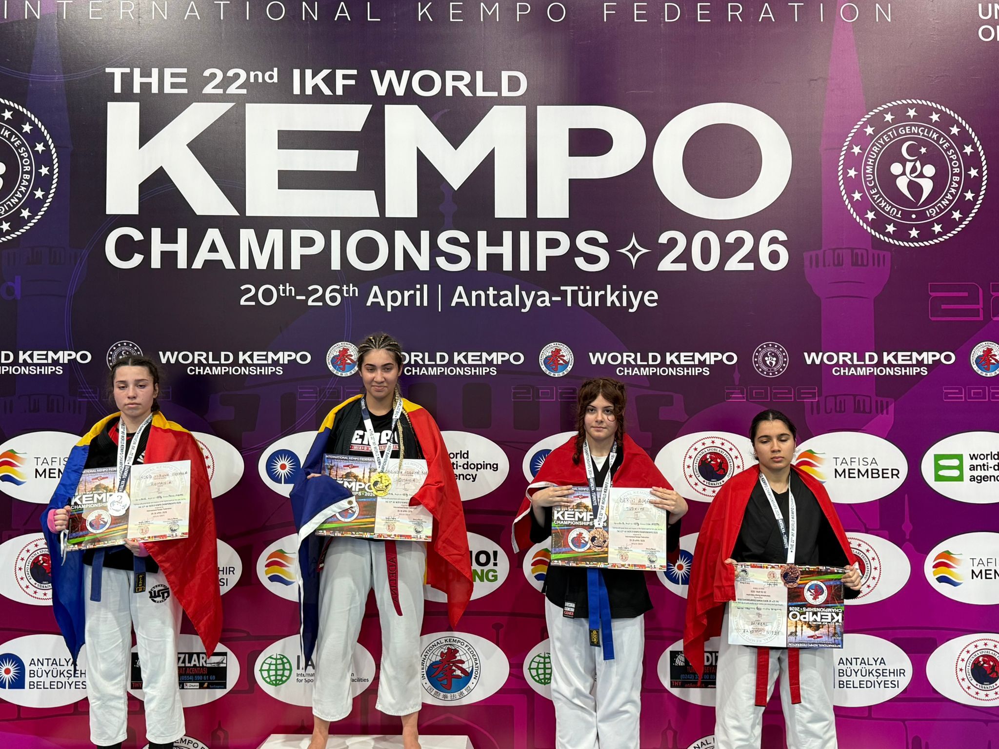 Kempo Dünya Şampiyonası Antalya’da Tamamlandı: Türkiye Zirveye Yürüyor